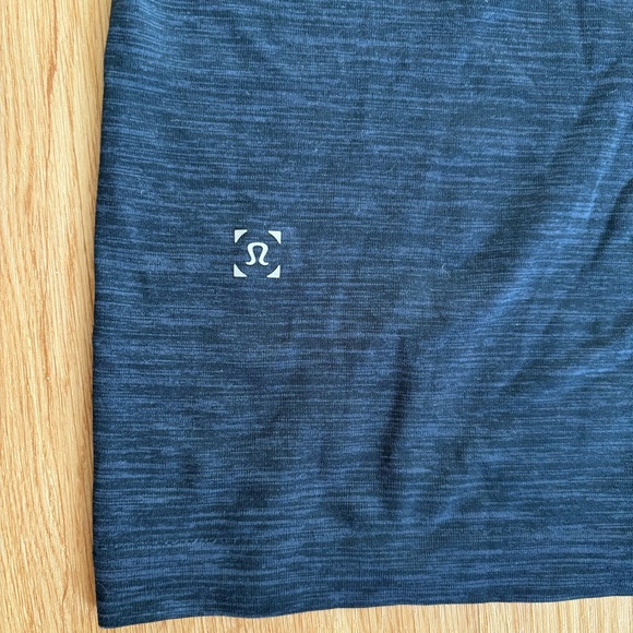 Lululemon Metal Vent T Shirt - Picture 5 of 5